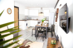 Manchester Apartments by BEVOLVE - Free Parking